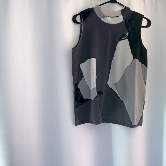 Nike | Black Gray Charcoal Sleeveless Tee - Picture 5 of 6